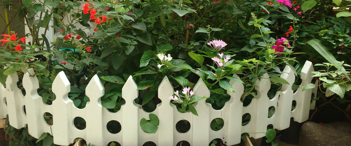 Picket Fence Manufacturer 